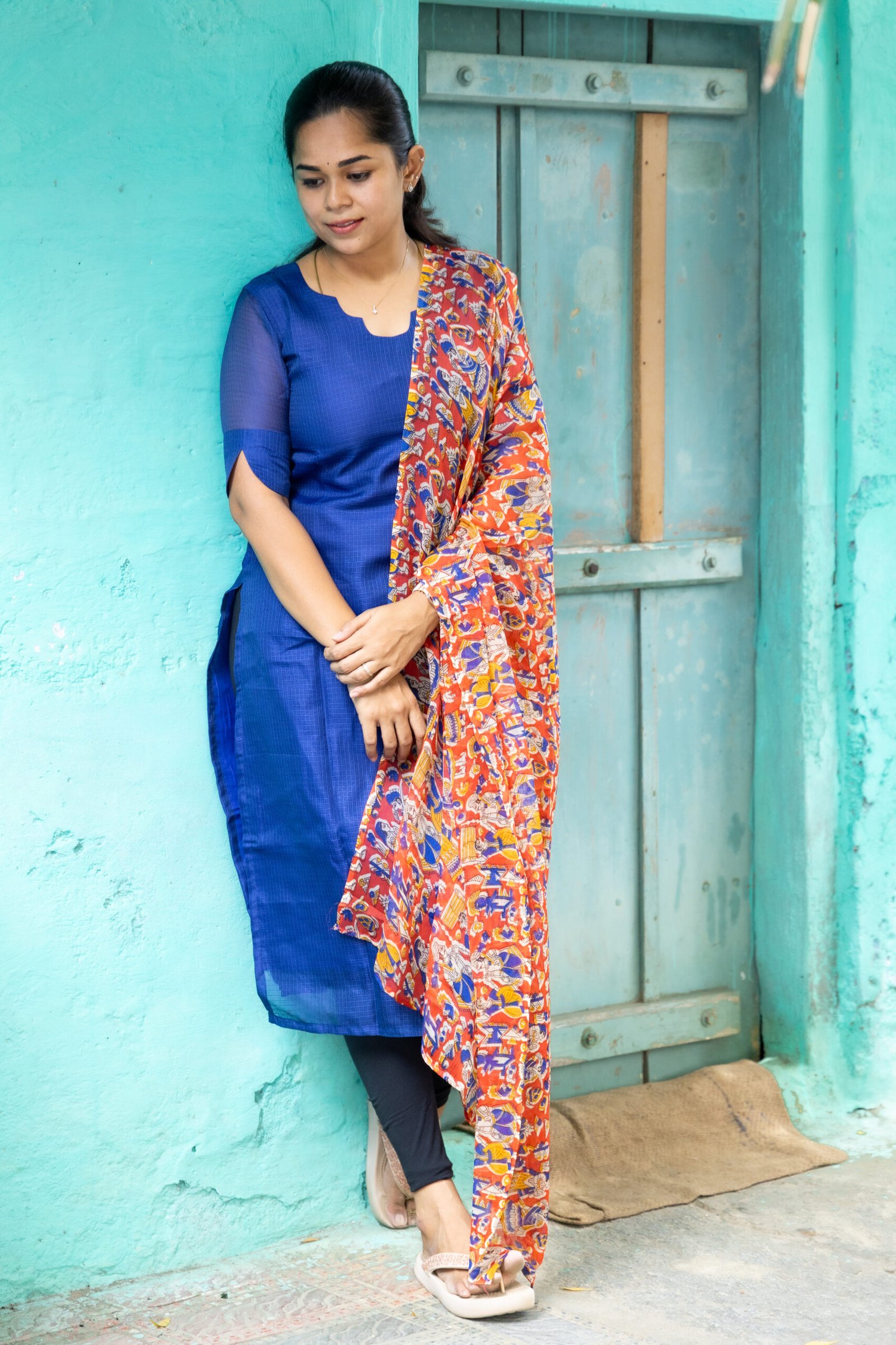 Blue cotton kurthi with shawl - Image 3