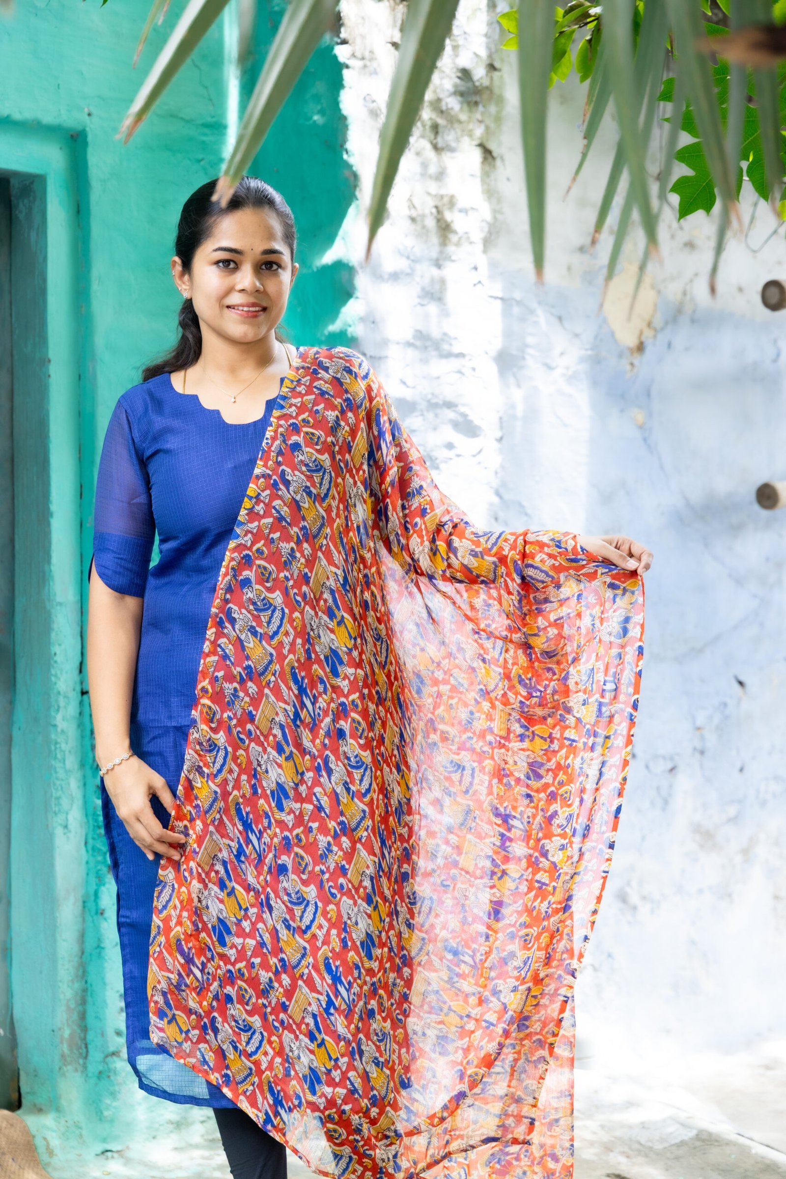 Blue cotton kurthi with shawl - Image 4