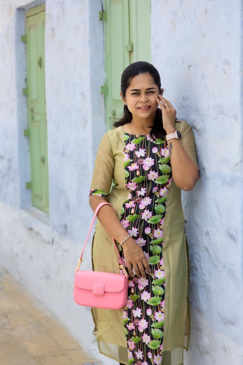 Green tissue kurthi - Image 4